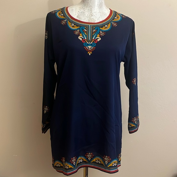 🎉Gorgeous Indian style tunic top navy blue with gorgeous multicolored borders! - Picture 1 of 9